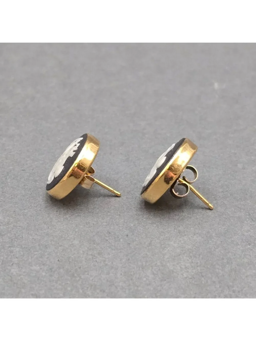 Vintage Van Dell 12K Gold Filled Black Jasperware Cameo Stud Earrings Cupid 14K - Picture 2 of 10